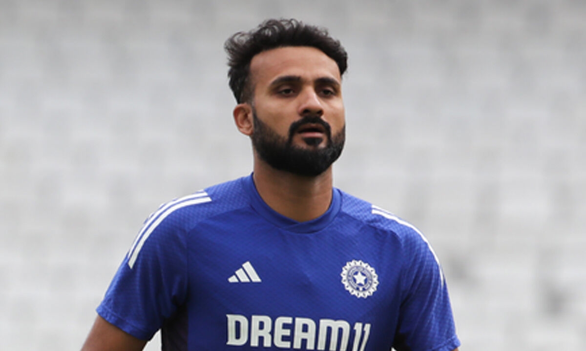 Duleep Trophy: Shami, Akash, Easwaran included, Kishan appointed East Zone captain