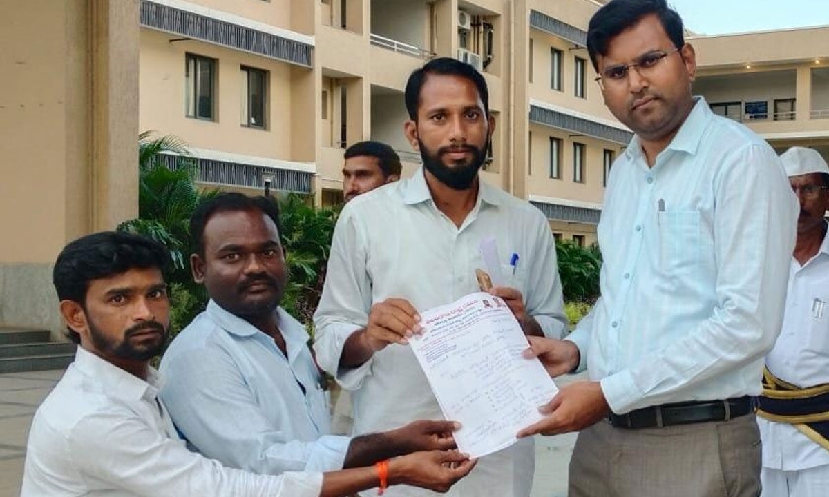 Forced Labor in Gurukuls: Student Unions Demand Principal's Suspension in Itikyala