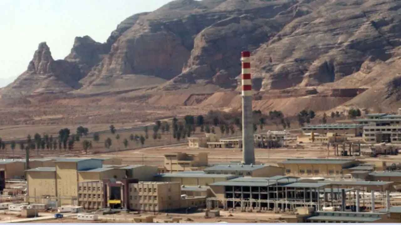 Pakistan supports Iran's right to develop nuclear capability for peaceful purposes