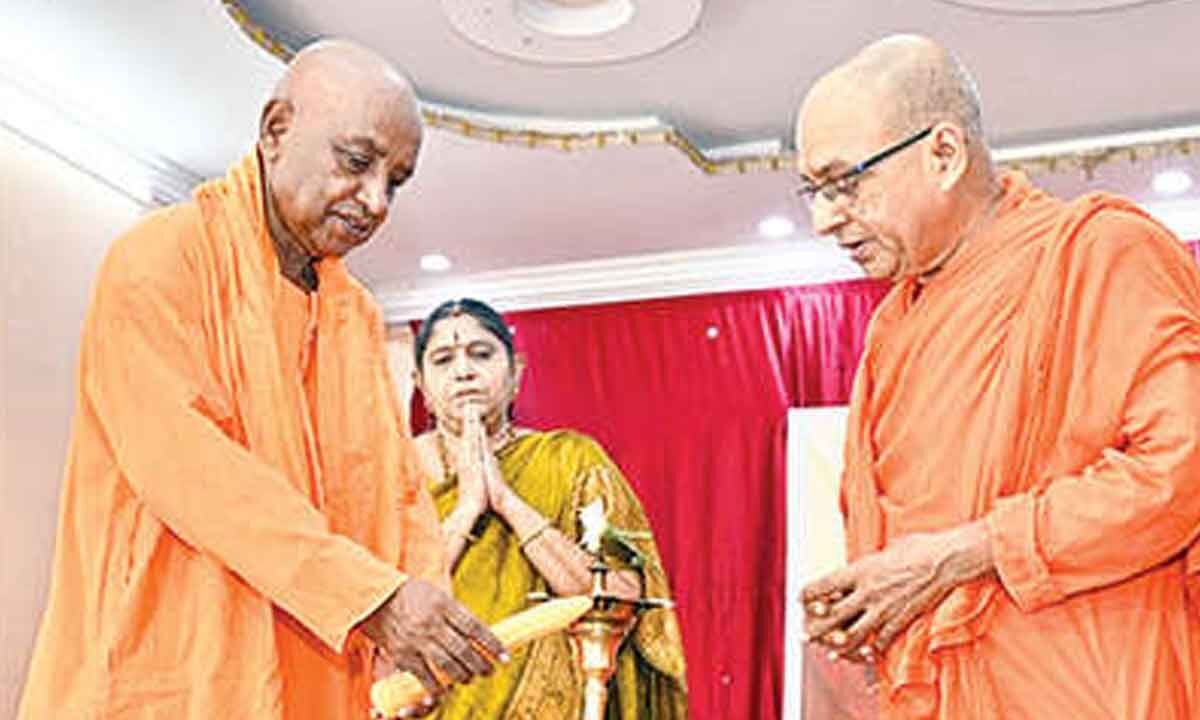 10th anniv fete of RKM Ashrama begin