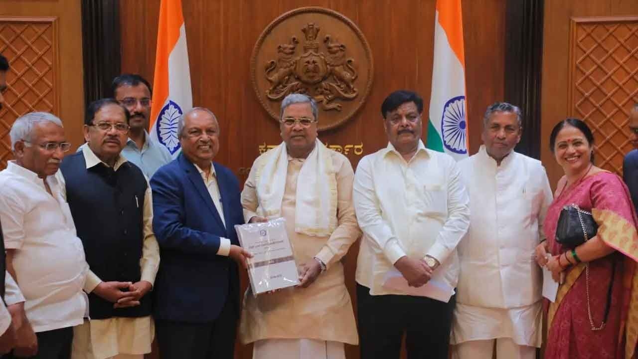 Justice Nagamohan Das submits report on internal reservation for SC to CM