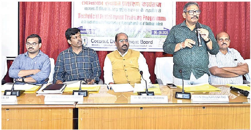 Awareness meet held for coconut farmers