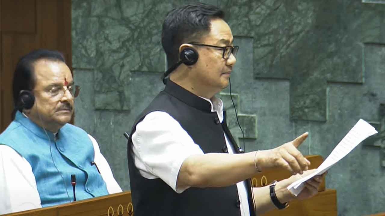Oppn pushes for SIR debate in LS