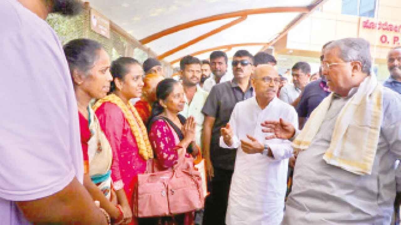 Need to increase capacity of govt-run Victoria Hospital: CM
