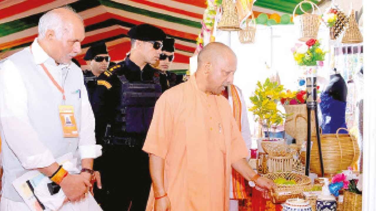 Yogi govt extends festive gift to destitute women