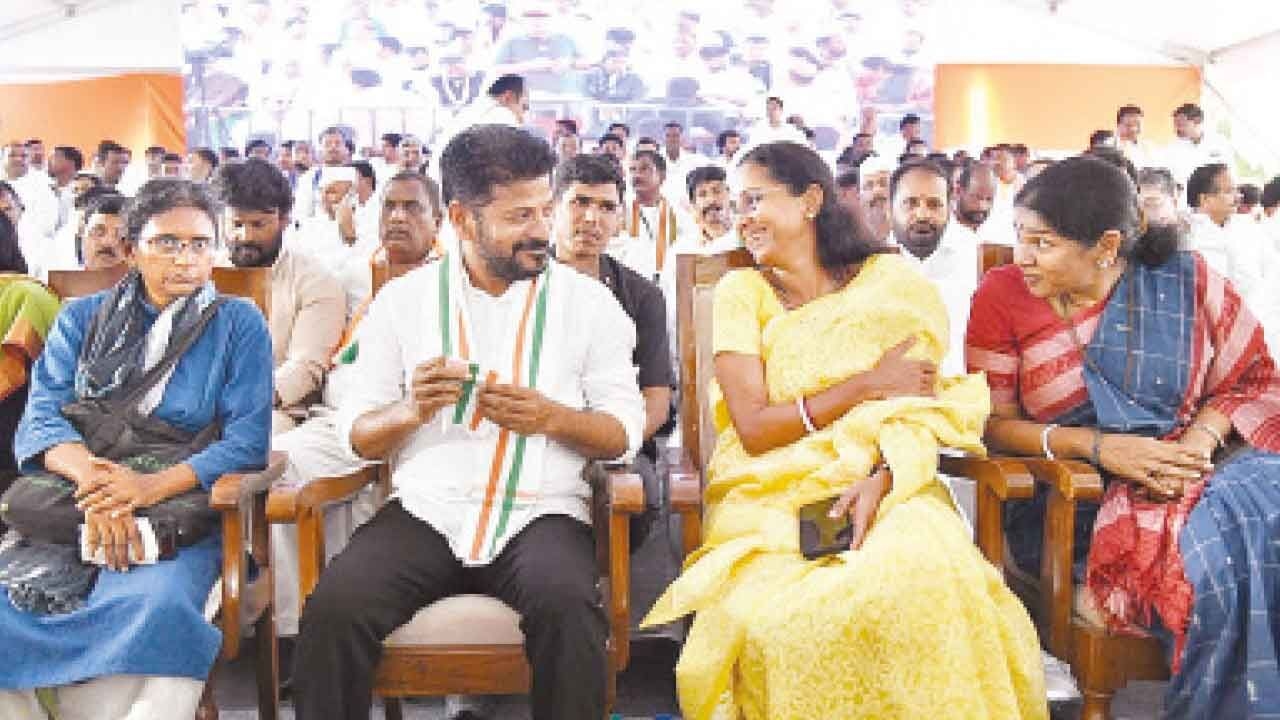 Chalo Delhi Ends…INDIA bloc allies throw weight behind T Cong's BC quota fight