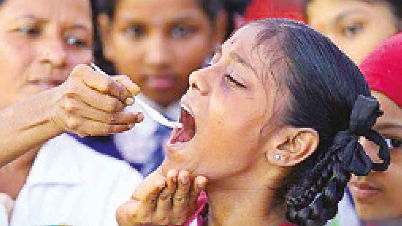 On Raksha Bandhan, Damodar calls for awareness on deworming drive