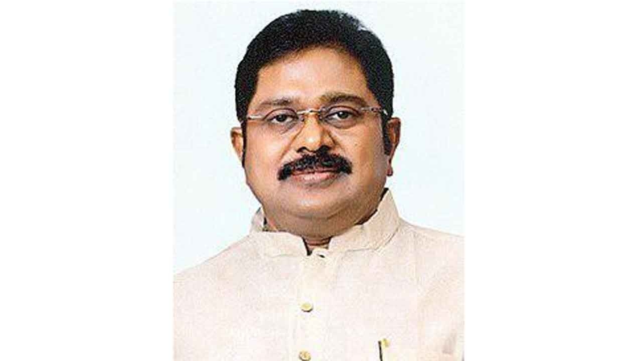 TTV Dhinakaran slams TN govt for 'poor' handling of sanitation workers protest