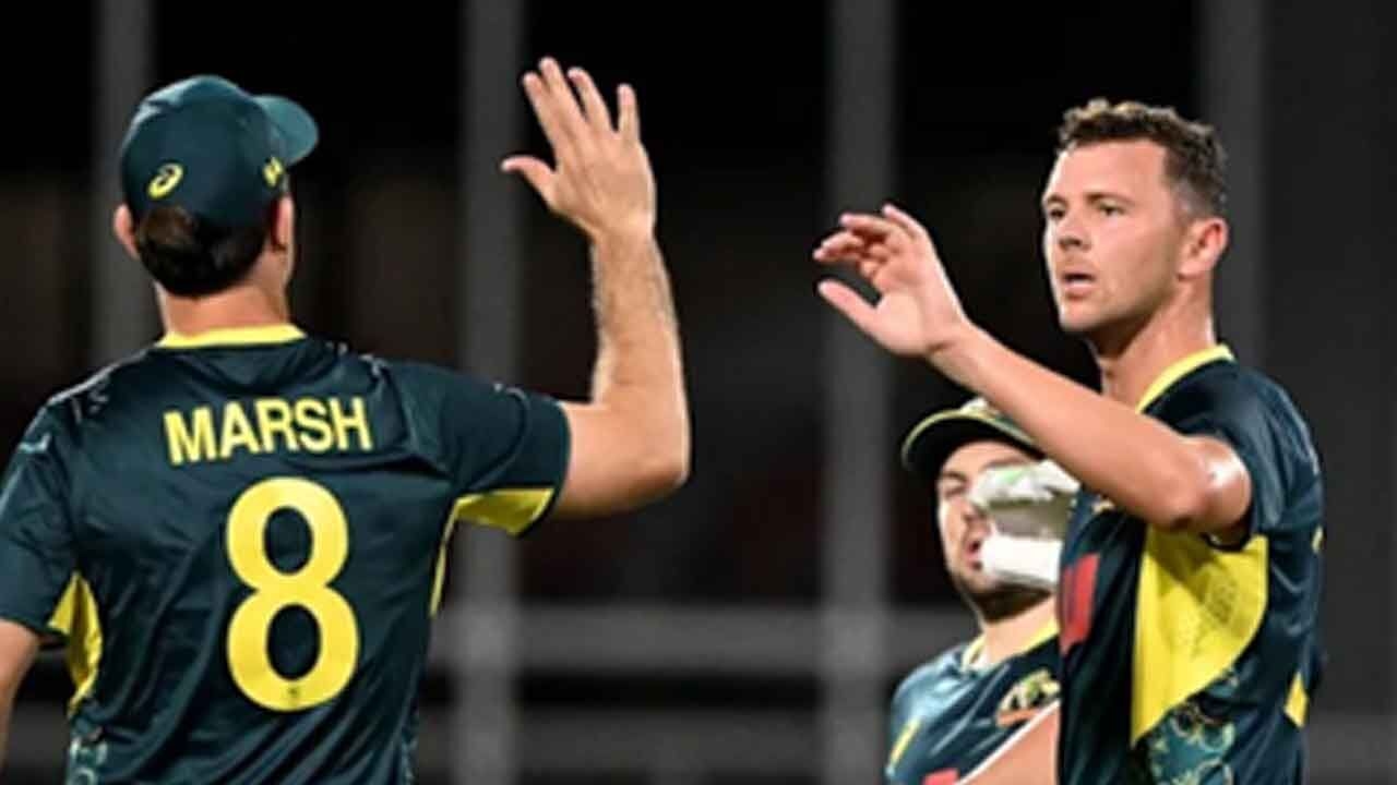 David and Hazlewood shine as Australia beat South Africa by 17 runs in T20I series opener