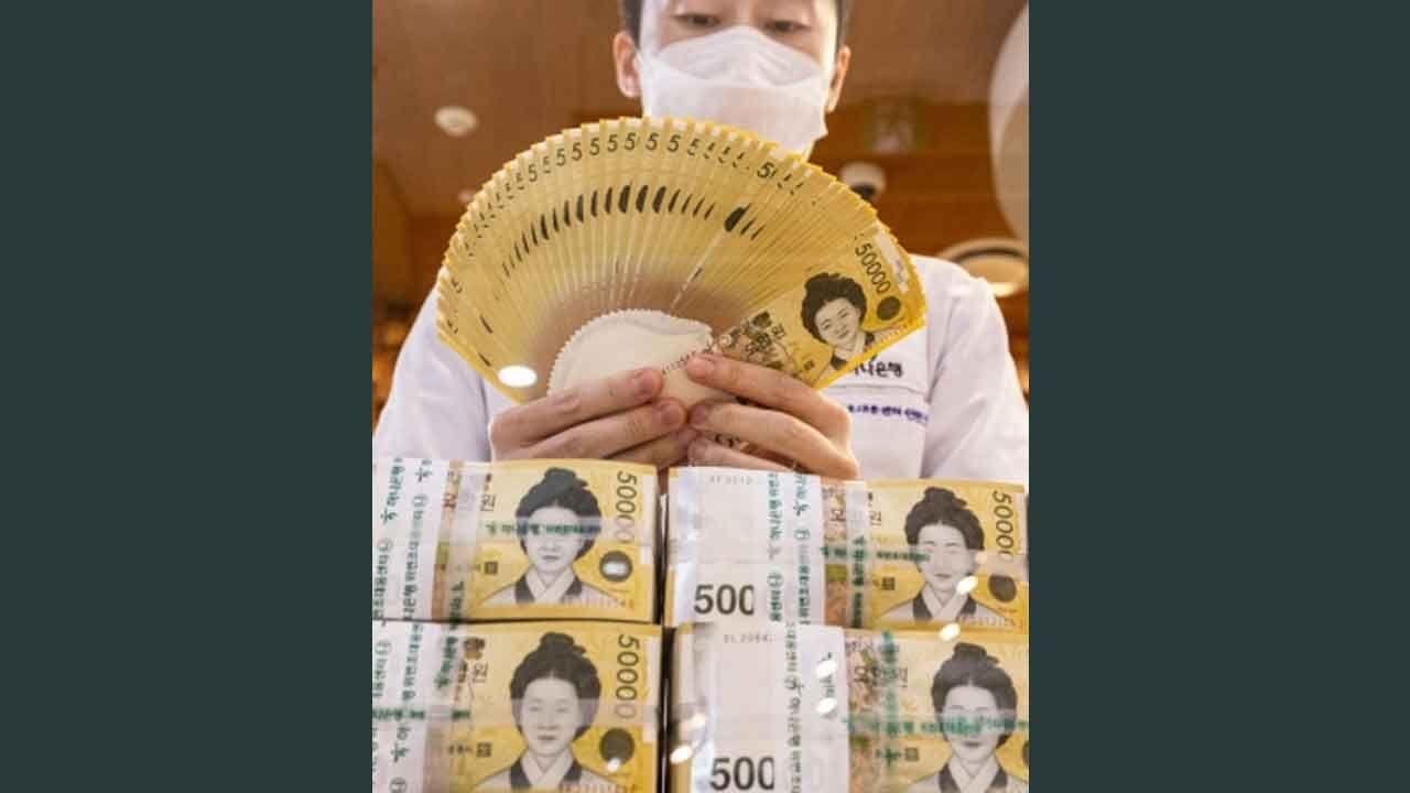 Govt, ruling party in S. Korea agree to deliberate on controversial capital gains tax