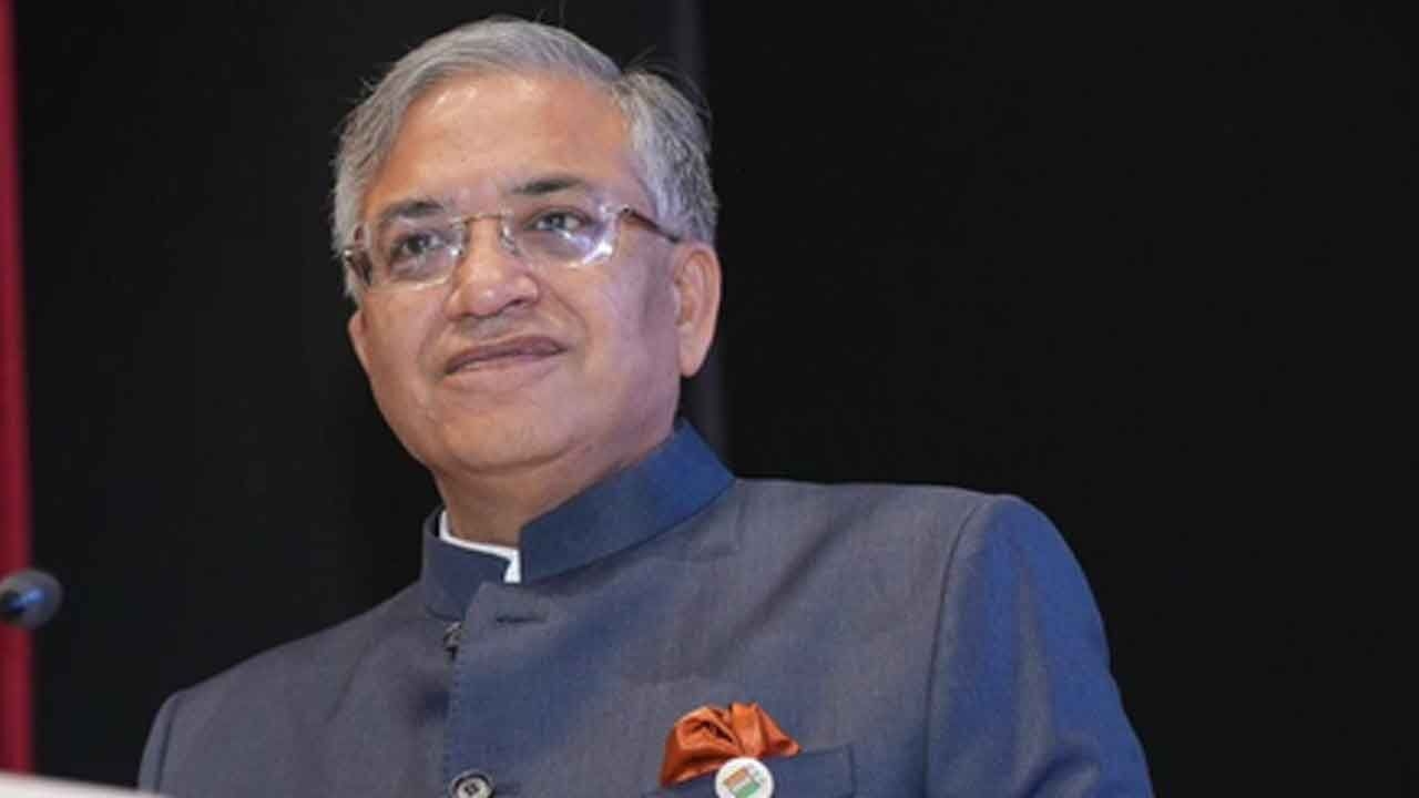 ECI identifies 476 registered unrecognised political parties for delisting