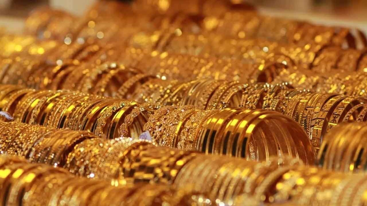 Gold nosedives Rs 1,000 amid sell-off in global markets