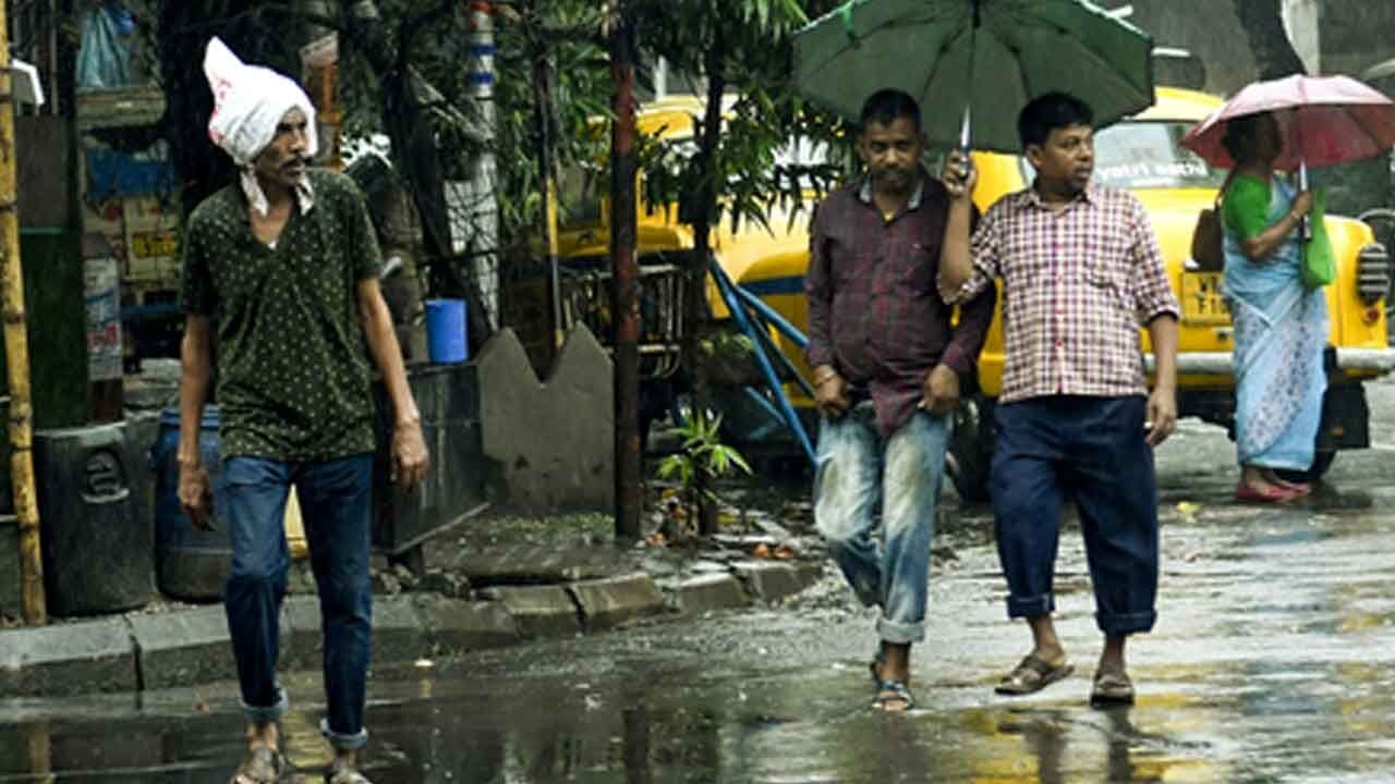 Low-pressure system over Bay of Bengal to bring heavy rain to Kolkata
