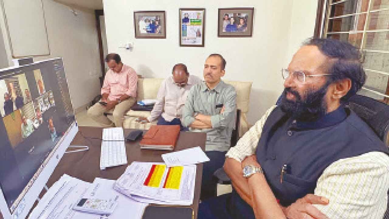 Uttam orders 24x7 vigil at irrigation projects in state