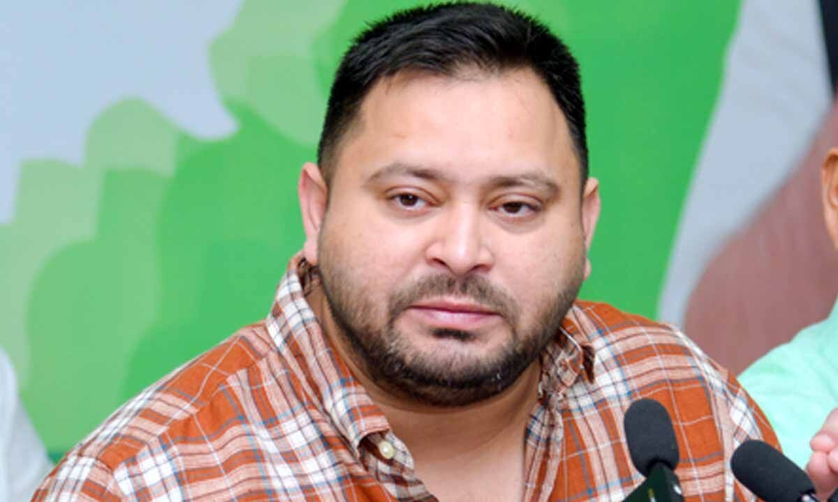 Tejashwi Yadav says two NDA leaders hold dual voter IDs, questions EC's impartiality