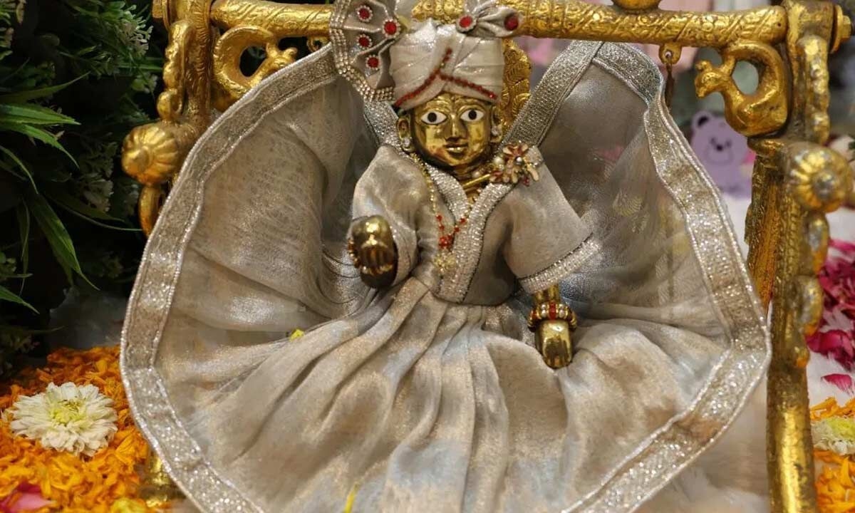 Janmashtami 2025: Six Creative Home Décor Ideas to Welcome Laddu Gopal with Love and Devotion