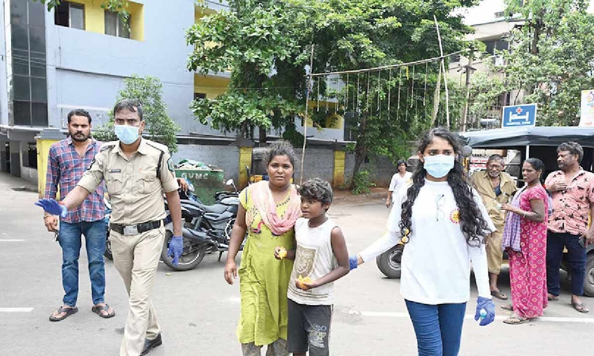 Cops aim to make Vizag a beggar-free city