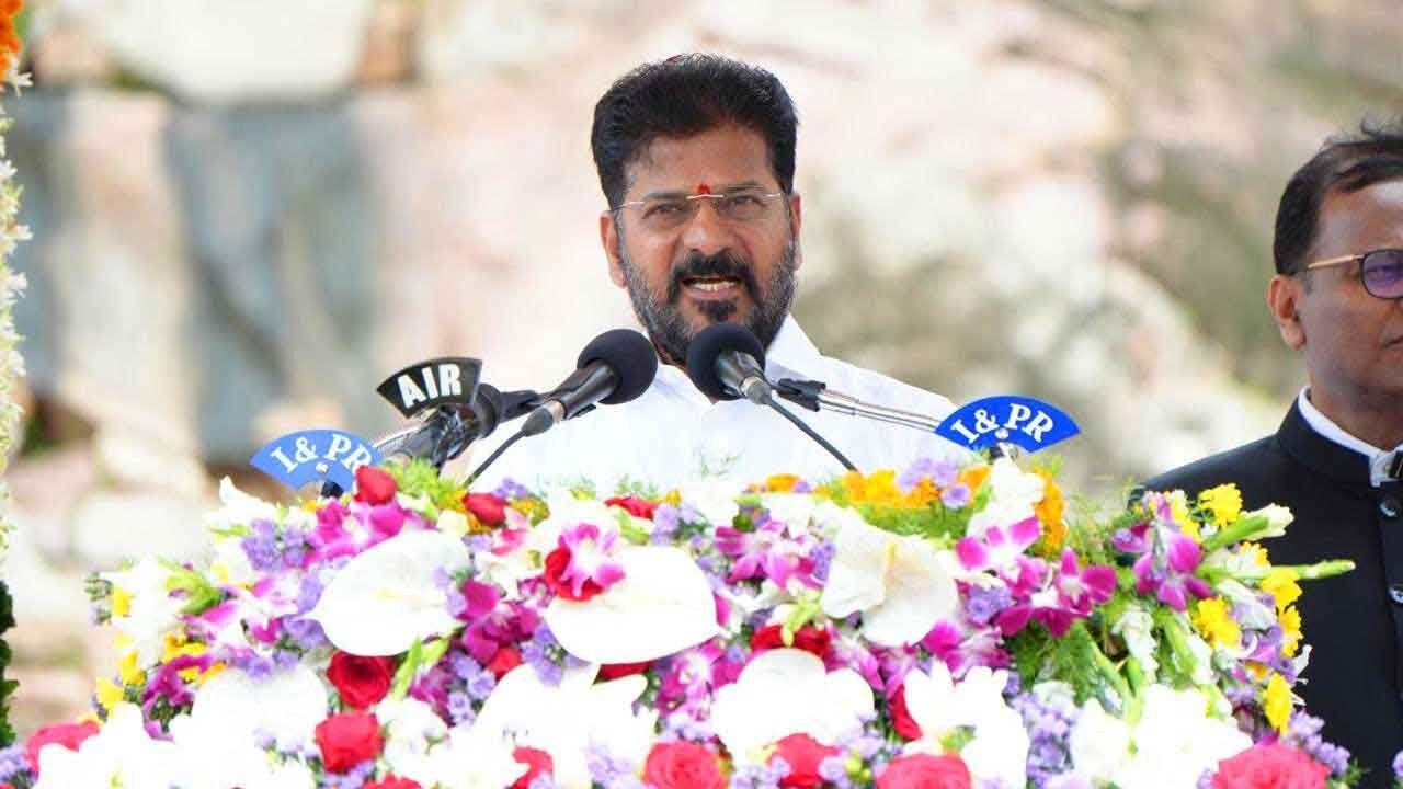 Revanth shreds Centre's take on State debts