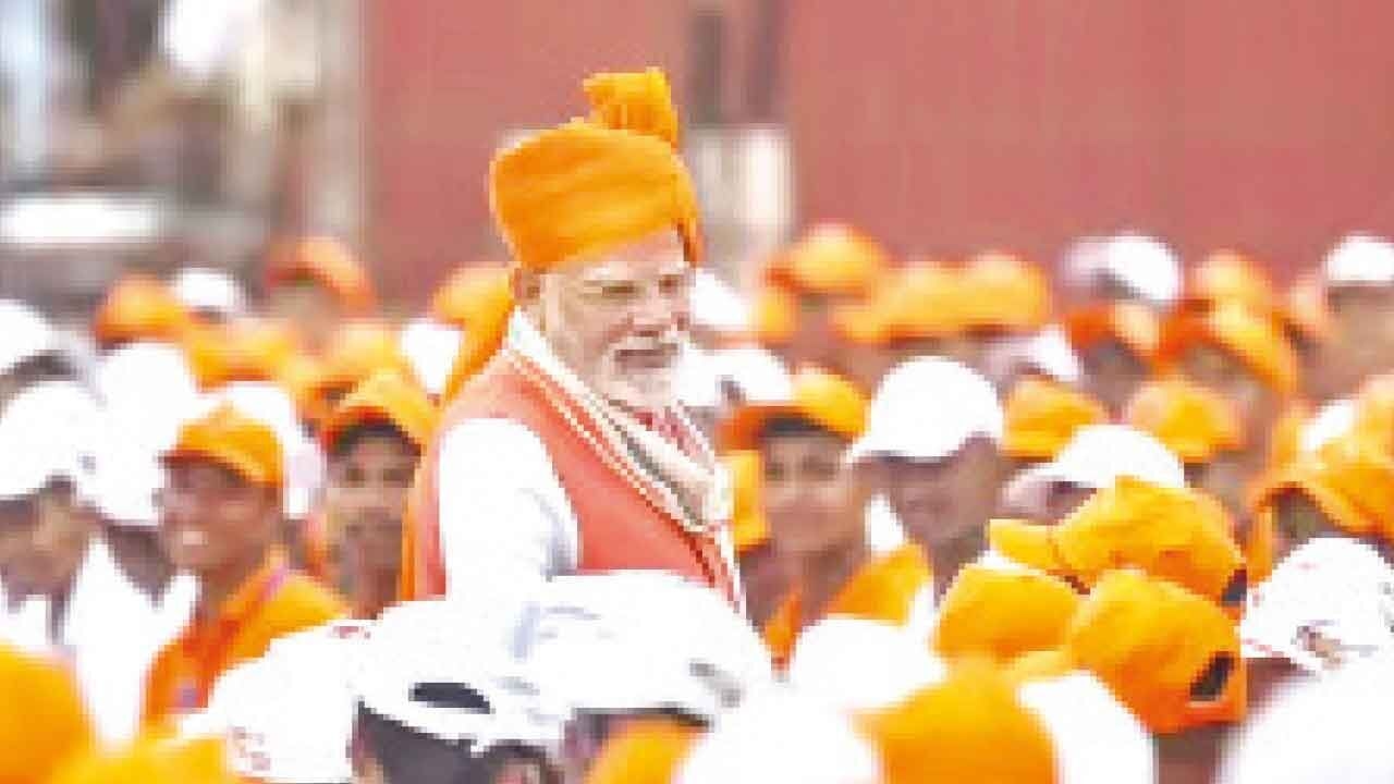 Traders hail PM Modi's push for swadeshi products
