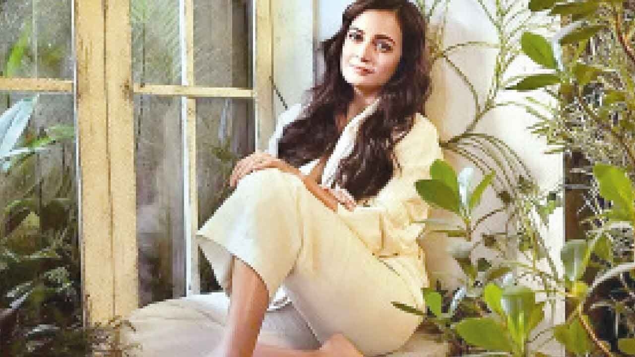 Dia Mirza urges for pledge preserving our natural treasures