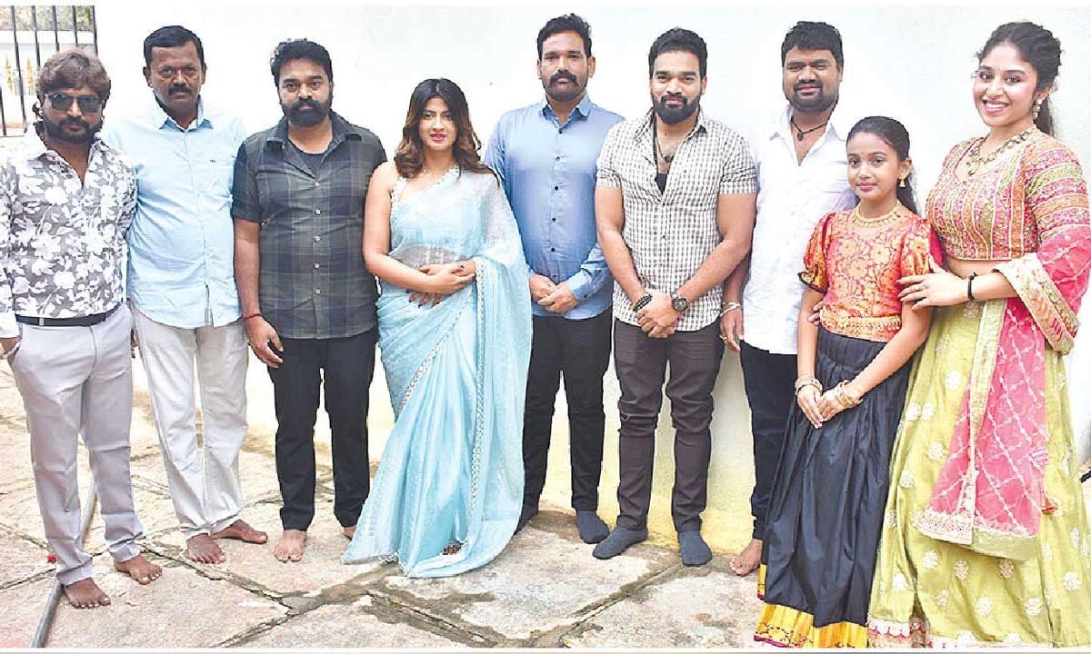 Muhurtha held for new multilingual horror film ‘Pingaksha'