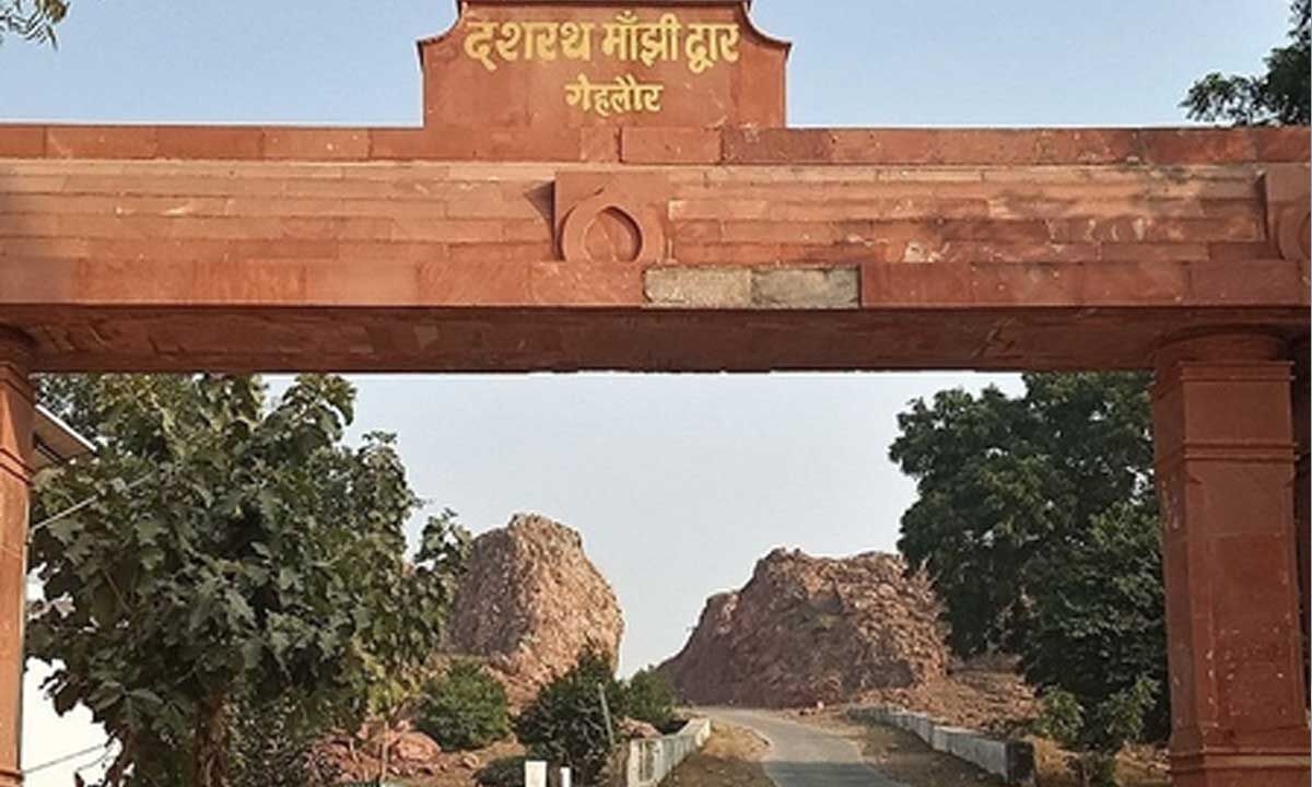 'Will always inspire', Rahul Gandhi pays tribute to Mountain Man Dashrath Manjhi