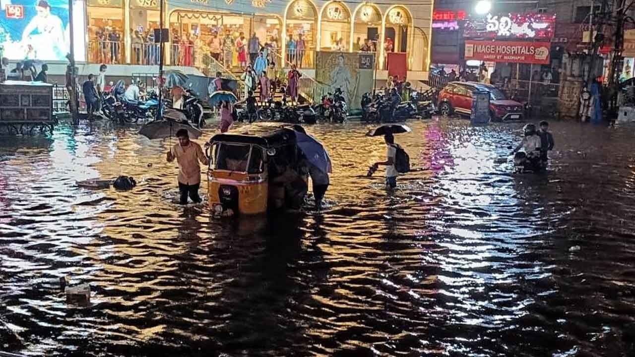 Heavy Rains cripple normal life in state
