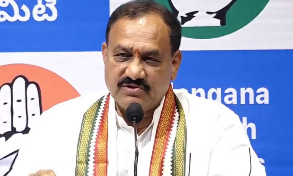 TPCC chief flays centre over urea supply to Telangana, urges to take necessary steps