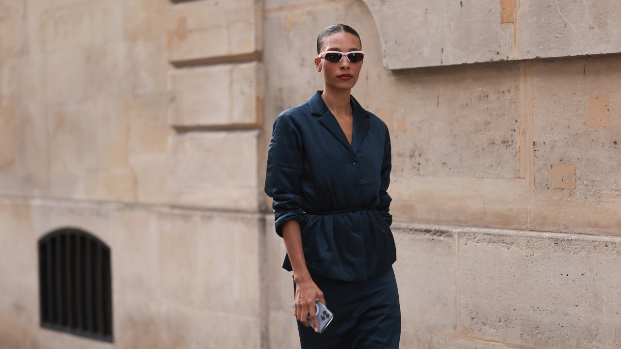 How To Master the Art of Minimalist Fashion