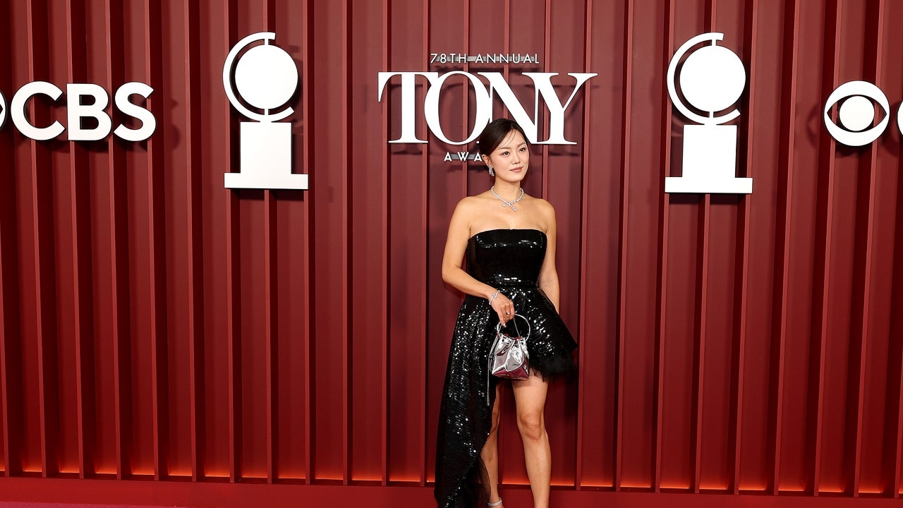 Tony Awards Live Updates: The Red Carpet Has Opened at the 2025 Tonys
