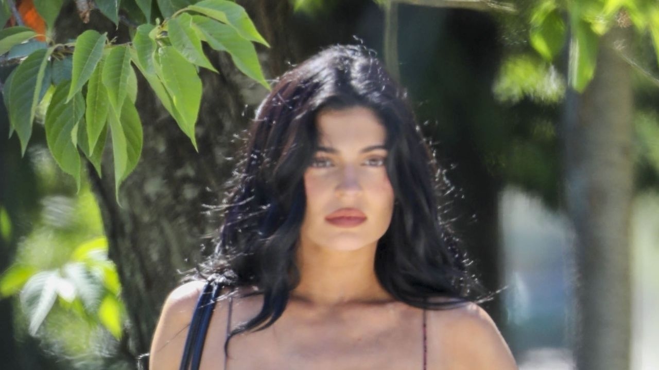 Kylie Jenner Gets Tied Up in the Summer's Biggest Emerging Trend