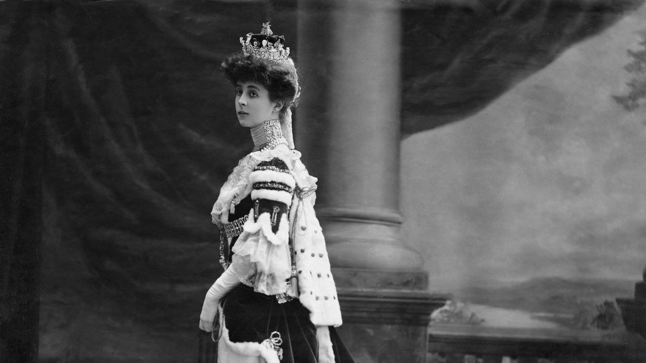 The Lavish Wedding of Consuelo Vanderbilt That Inspired The Gilded Age