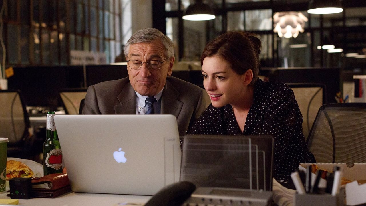 72 Thoughts I Had While Rewatching Anne Hathaway and Robert De Niro in The Intern