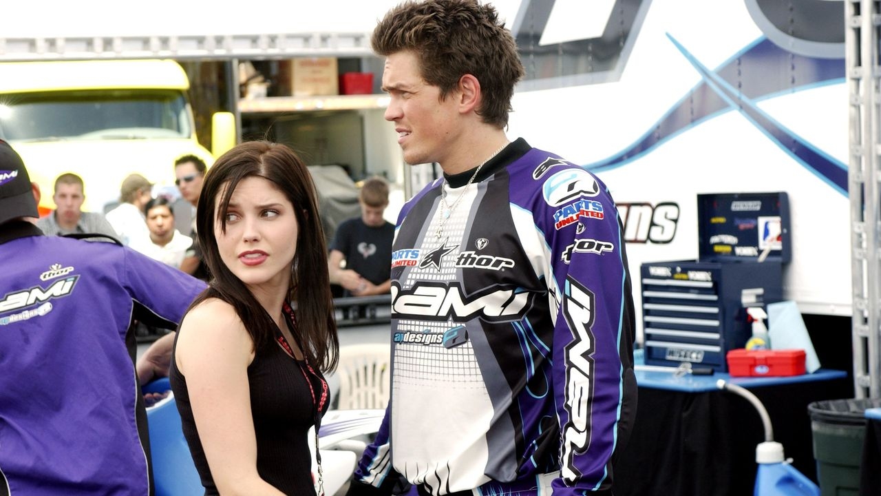20 Years Later, I'm Still Invested in the Moto Style From Supercross