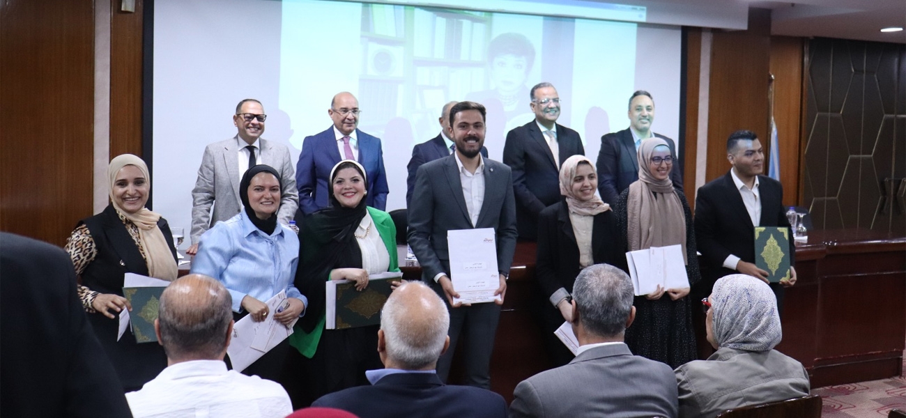 تكريم «الفائزين» بجوائز رائدة الإعلام المصري والعربي الدكتورة نوال عمر بقاعة «هيكل» بالأهرام
