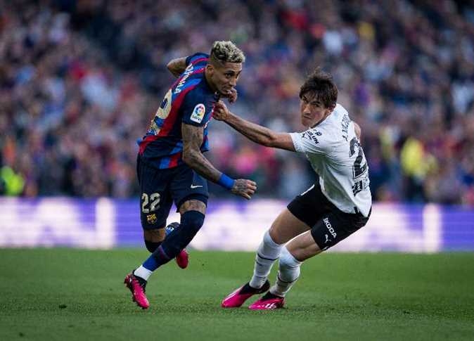 القناة الناقلة لمباراة برشلونة وفالنسيا في كأس ملك إسبانيا والمعلق
