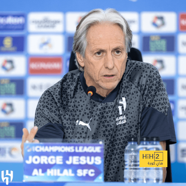 صور &#8230;الجمهور البرازيلي يحلم بتولي خيسوس تدريب المنتخب