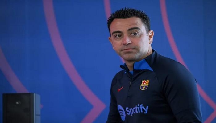 بصورة &amp;laquo;البستاني&amp;raquo;.. مؤتمر في برشلونة يسخر من تشافي