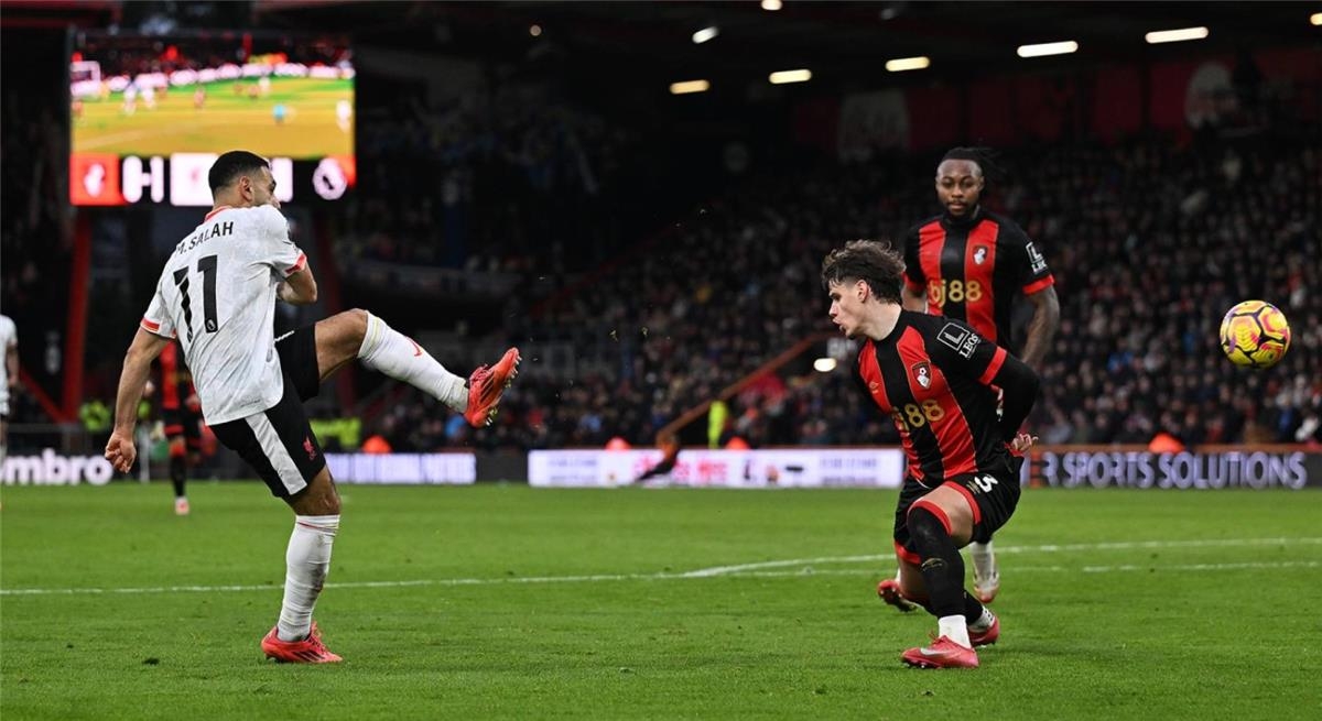 محمد صلاح ينافس 7 لاعبين على جائزة أفضل هدف في الدوري الإنجليزي عن فبراير