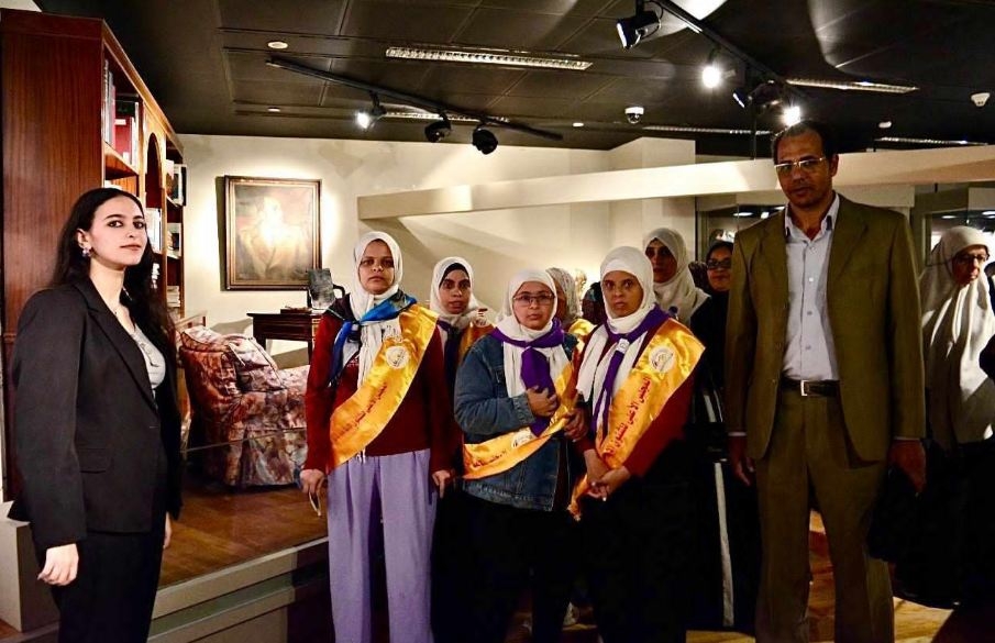 المجلس الأعلى للشئون الإسلامية ينظم زيارة لذوي الهمم لمعرض السادات بمكتبة الإسكندرية