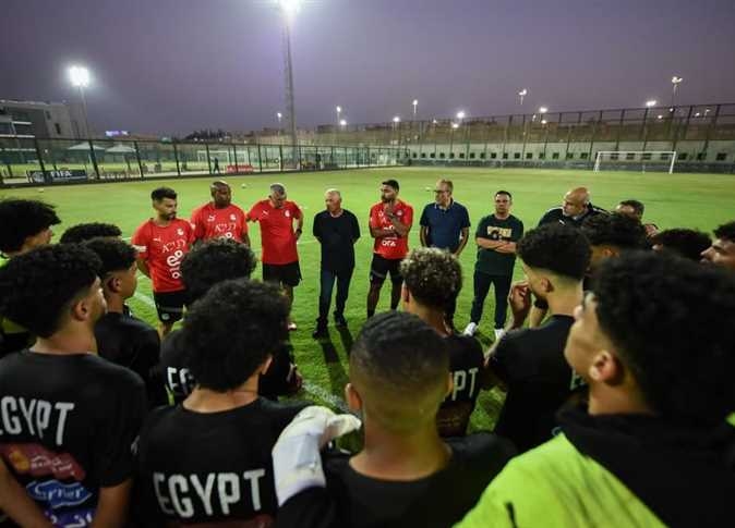 تفاصيل جلسة أبوريدة مع لاعبي منتخب الشباب