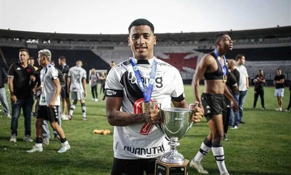 أولكسندريا الأوكراني يعلن قيمة صفقة انضمام جوان ألفينا إلى الزمالك