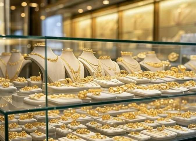 قرار ترامب المفاجئ يربك السوق العالمية.. آخر تطورات سعر الذهب اليوم السبت 9-8-2025