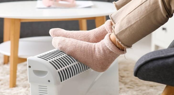 برودة القدمين.. إشارة صامتة قد تكشف أمراضا خطيرة