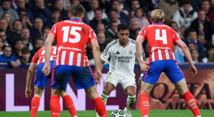 ريال مدريد ينتصر على أتلتيكو مدريد بهدفين لهدف في ذهاب ثمن نهائي دوري أبطال أوروبا