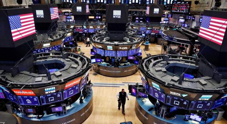 انخفاض مؤشرات الأسهم الأميركية في ظل استقرار أسعار النفط الخام