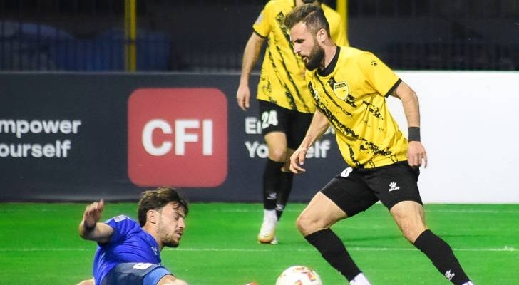 الحسين إربد يتعادل مع الرمثا ويفقد صدارة الدوري