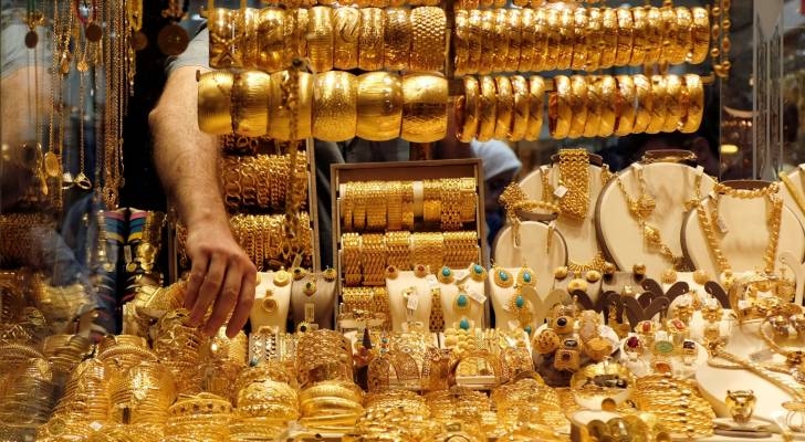 علان لـ"رؤيا": بيع السبائك والليرات لا يشكل خسائر لمحلات الذهب في الأردن