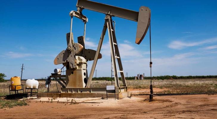 أسعار النفط عالميا تهبط بأكثر من 1.5%