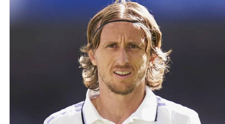 مودريتش يودع ريال مدريد بعد مسيرة حافلة مع الملكي